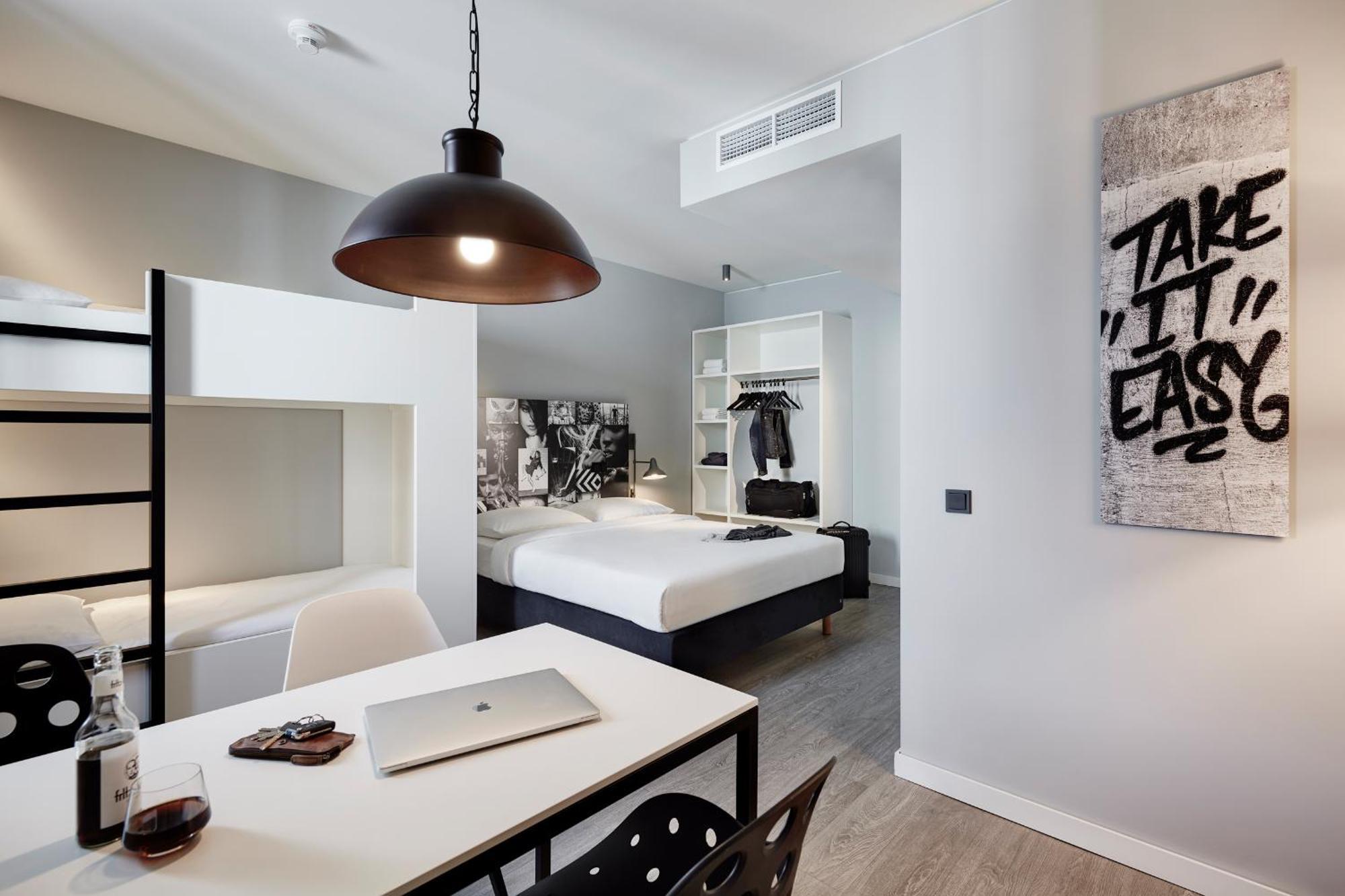 Legere Express Bielefeld Hotel Bagian luar foto